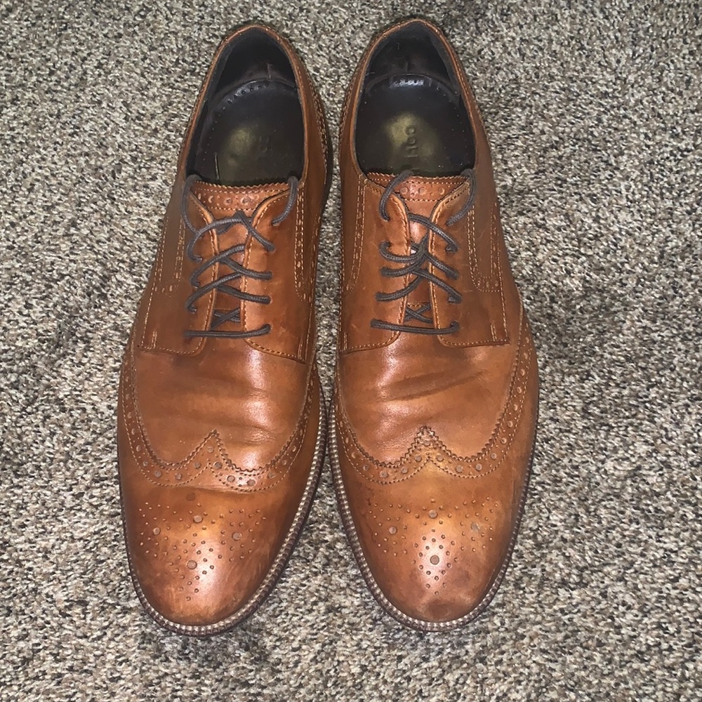 Like new Cole Haan dress shoes
